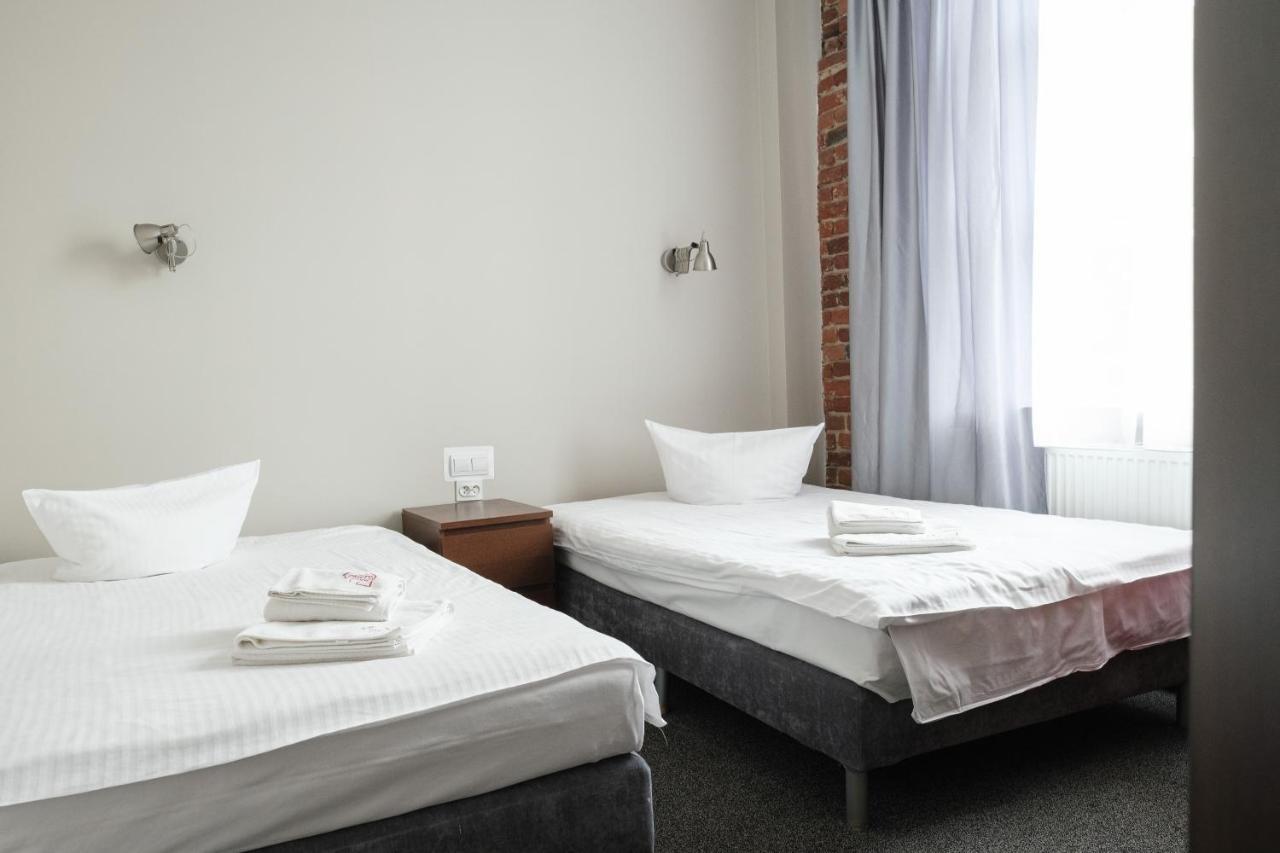 Adler Bed&Breakfast Apartamento Łódź Exterior foto