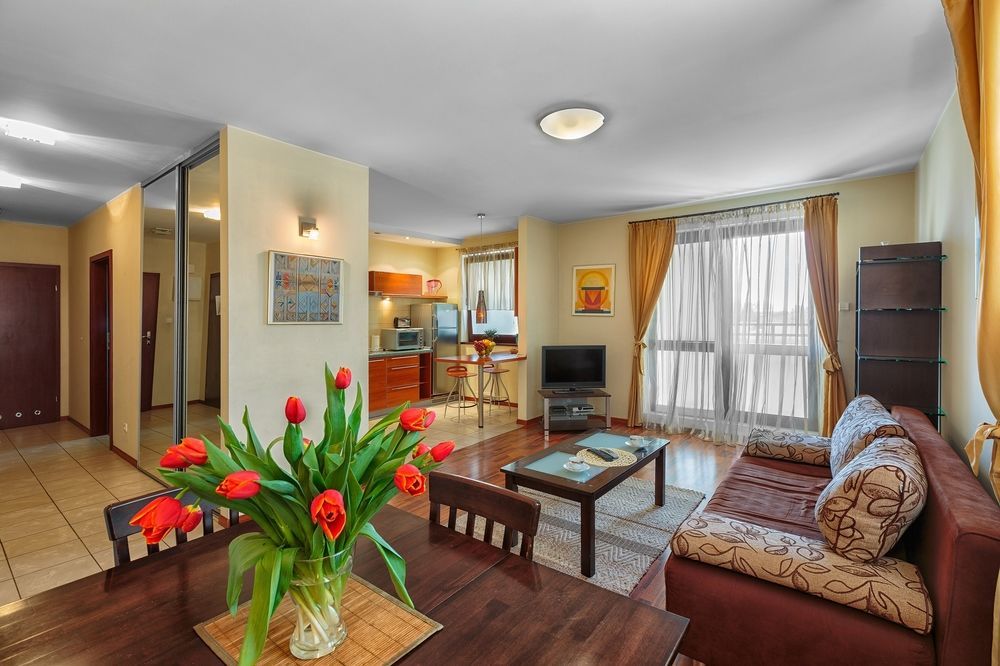 Adler Bed&Breakfast Apartamento Łódź Exterior foto