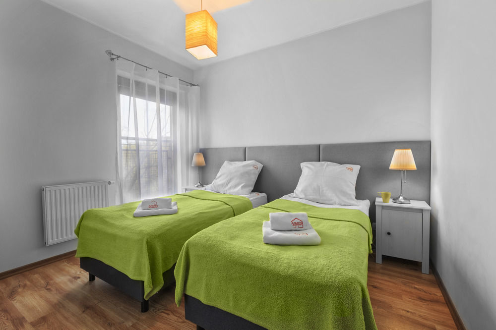 Adler Bed&Breakfast Apartamento Łódź Exterior foto